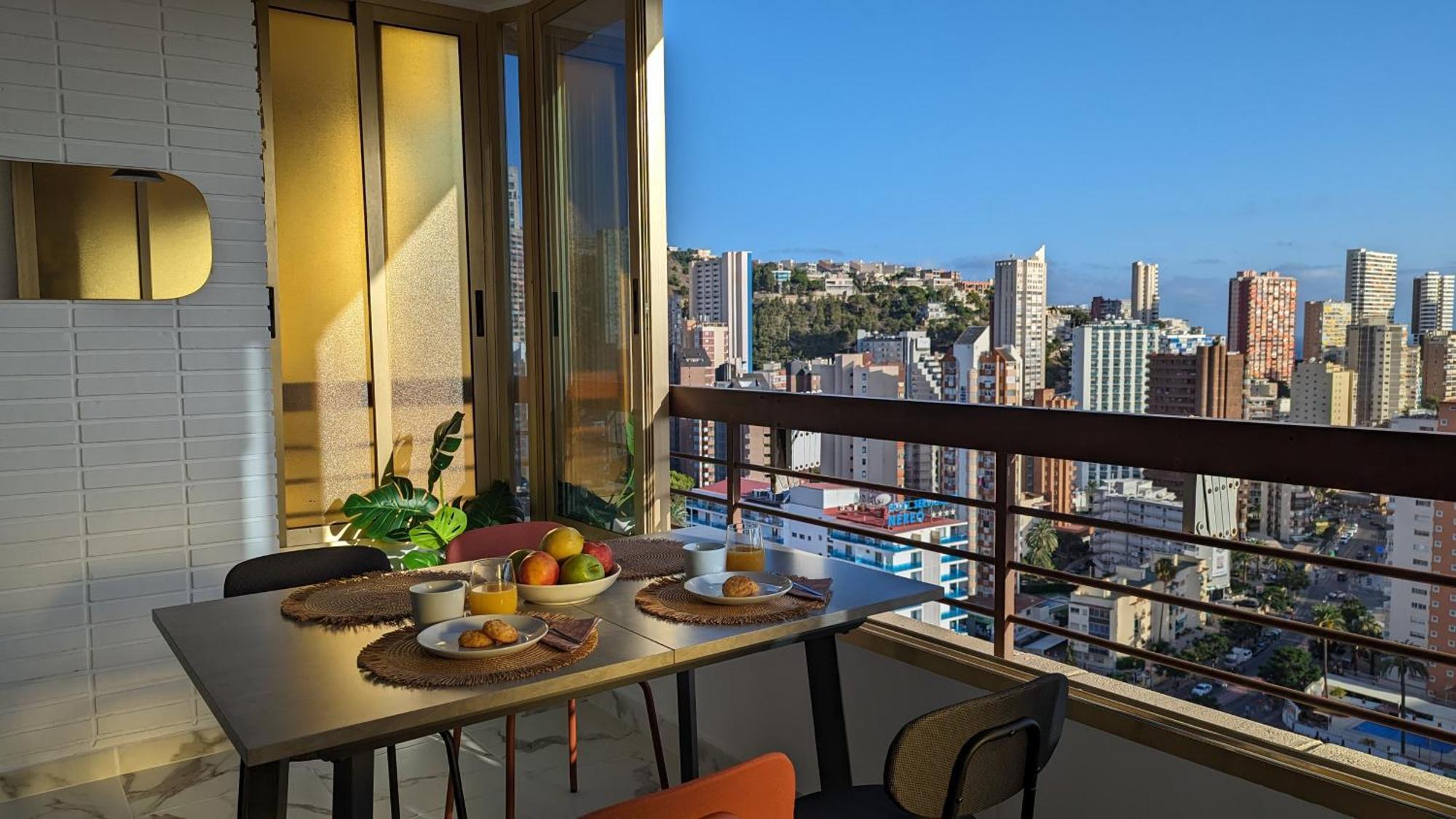 Acuarium Levante Beach Apartment Benidorm Bagian luar foto
